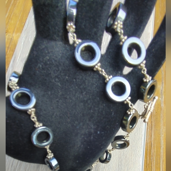 Hematite Women's Necklace - Picture 6 of 6